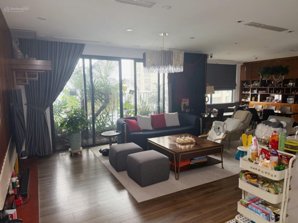 Căn C7.25 tại Vinhomes D’Capitale – 131,4 m², 4PN