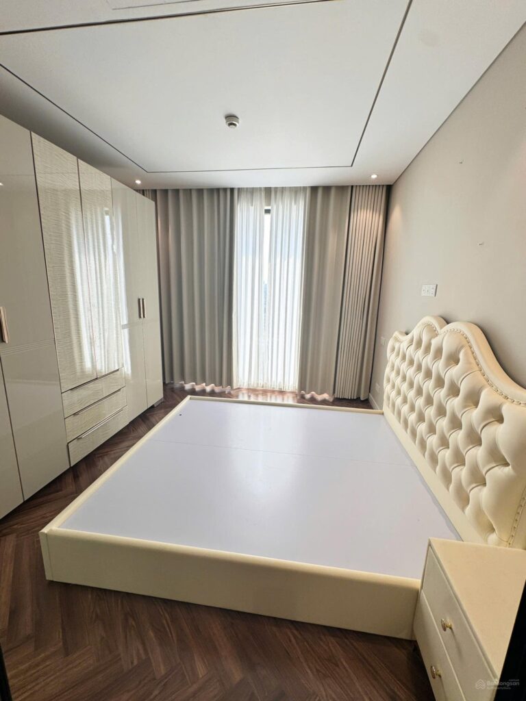 Bán King Palace: 3PN, 125 m², 9,031 tỷ, mã KP.11