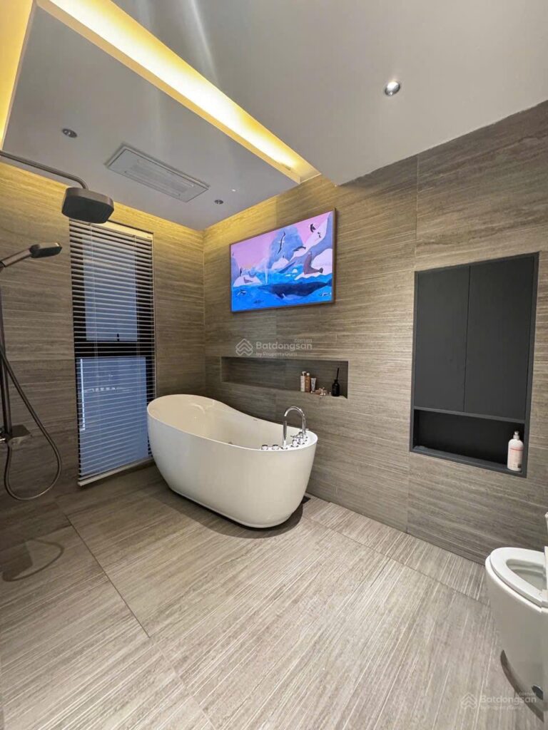 Bán Times Tower: 3PN, 107 m², 8,842 tỷ, mã TT.18
