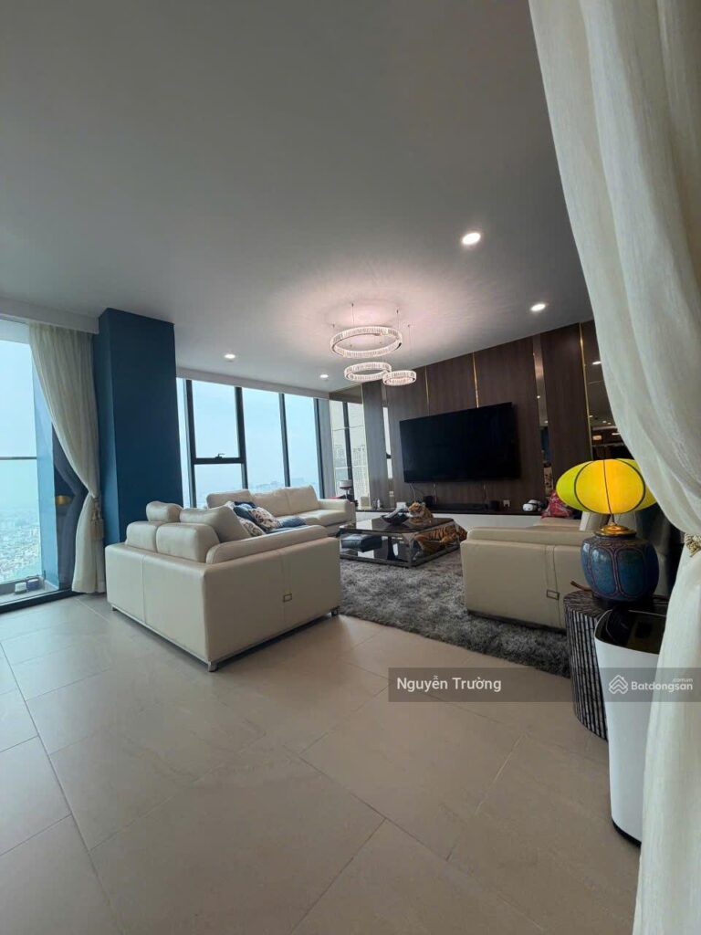 Căn hộ Vinhomes D’Capitale tòa C7, 4PN – 131 m²
