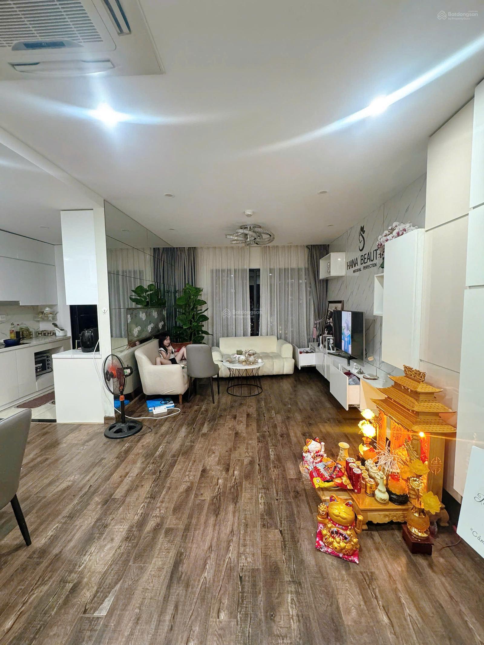 GoldSeason tầng Xem tầng: 3 phòng ngủ, giá 8,099 tỷ