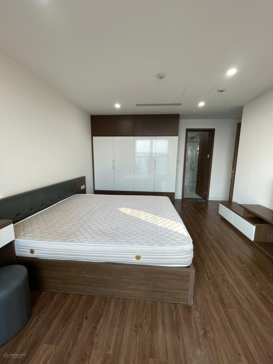 Cho thuê Vinhomes D’Capitale: 3PN, 86,12 m², mã C1.11, tầng Xem tầng, 25 triệu/tháng
