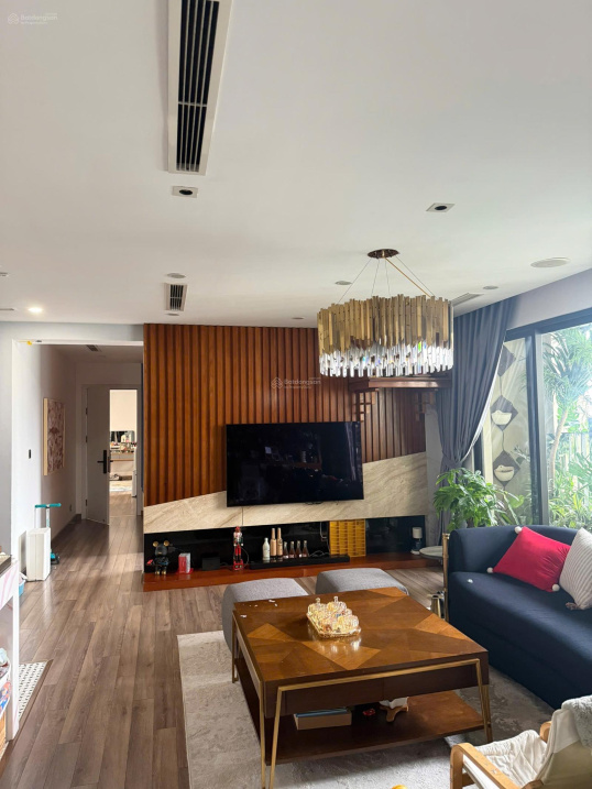 Bán Vinhomes D’Capitale 4 phòng ngủ, 180,6 m², mã C7.11, giá 27,09 tỷ