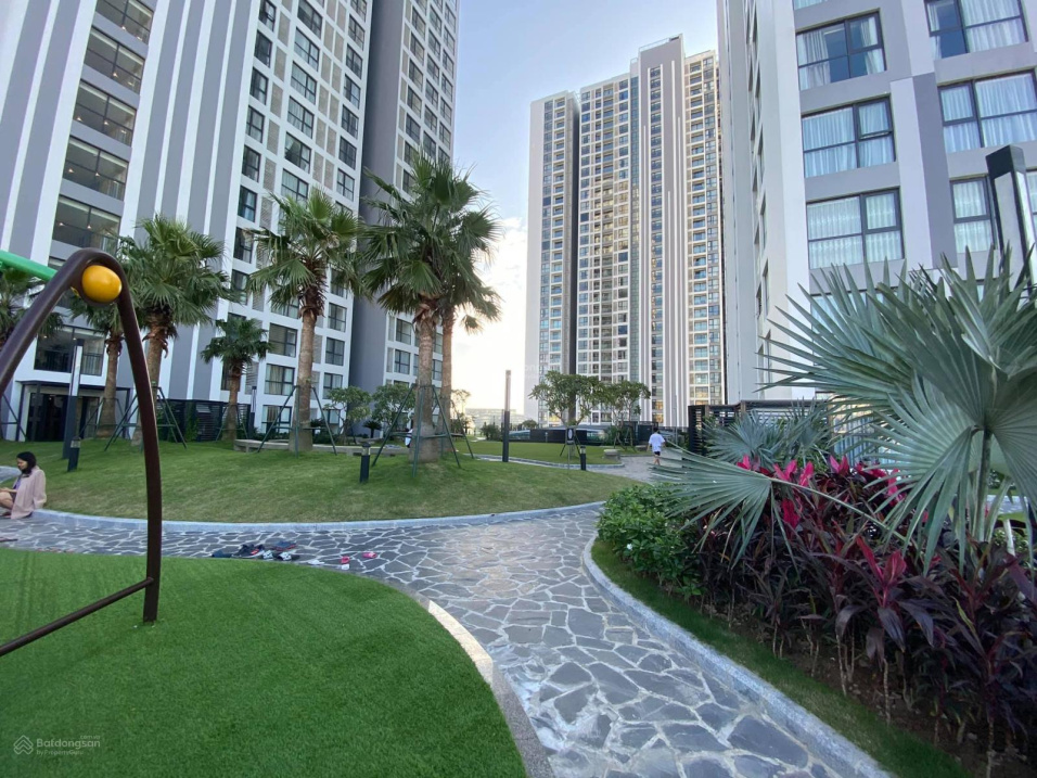 Cho thuê Vinhomes West Point 2 phòng ngủ, 74,8 m², mã W2.05, giá 21,5 triệu/tháng